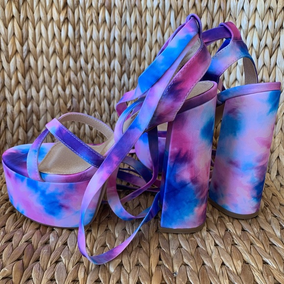 New Tie Dye Ankle Wrap Platform Sandals - Picture 2 of 4